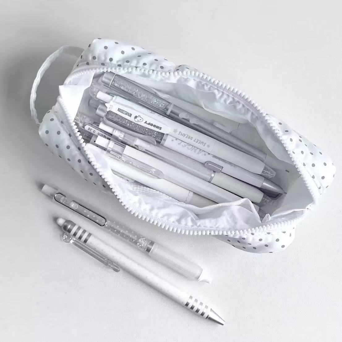 Polka Dot Handheld Pencil Bag  - đánh giá và giá Aesthetic Large Pencil Case Pouch
